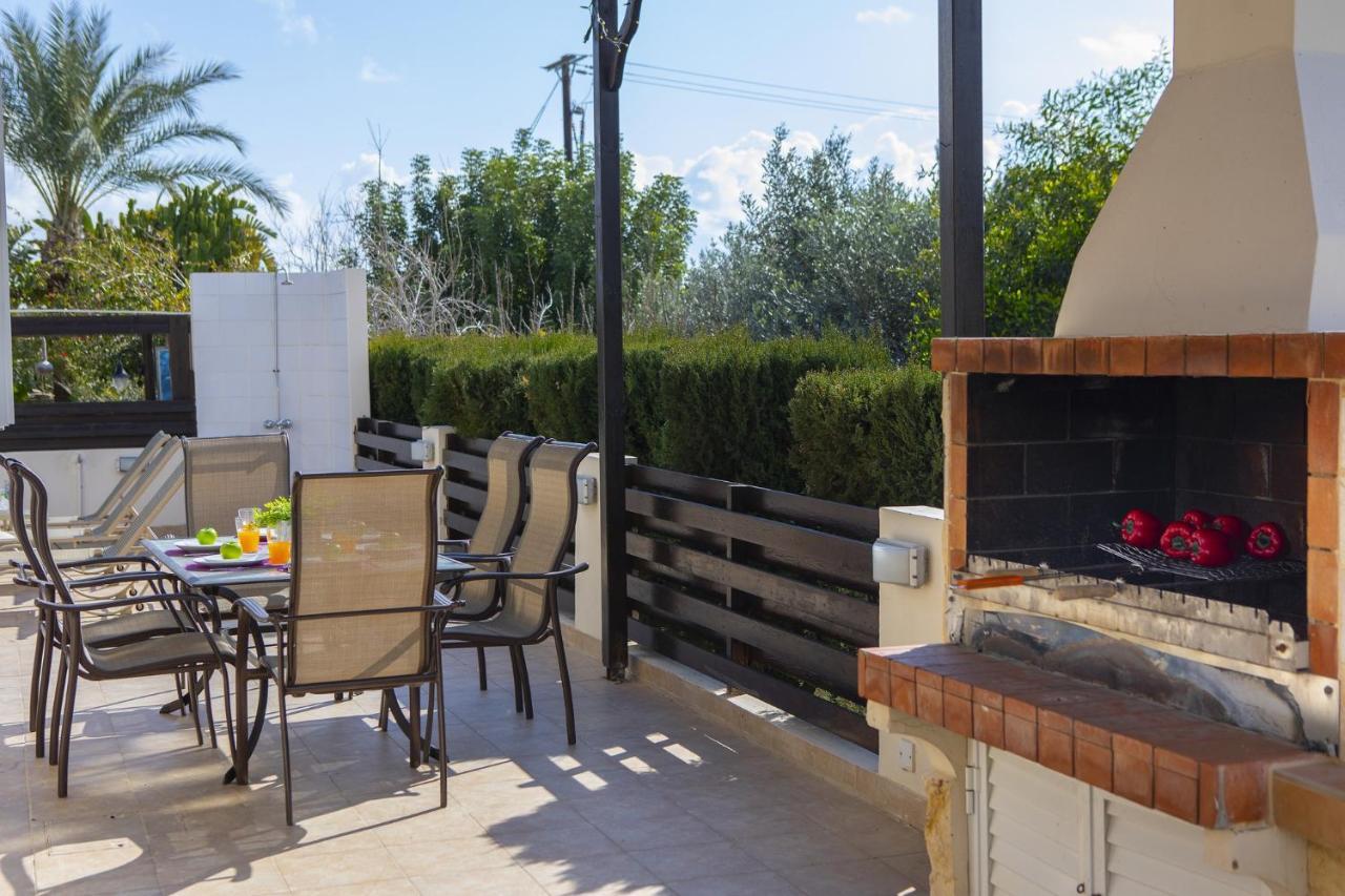 Villa Mesogeios 39 Paralimni Eksteriør billede