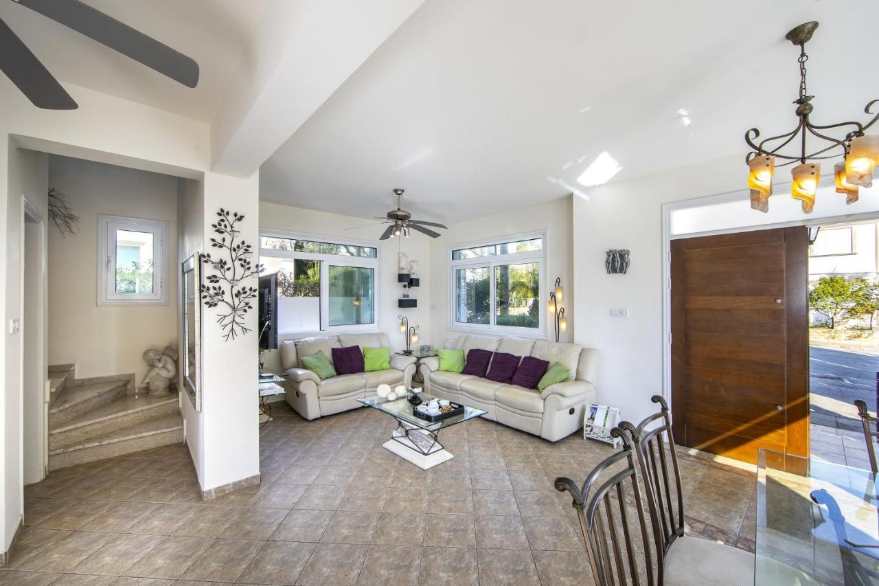 Villa Mesogeios 39 Paralimni Eksteriør billede